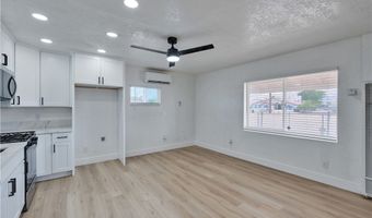 21588 Viento Rd, Apple Valley, CA 92308