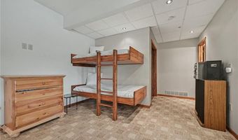 1066 Lake Viking Ter, Altamont, MO 64620