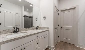 3 Sean Ln, Bella Vista, AR 72714