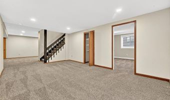 4823 S Crystal St, Aurora, CO 80015