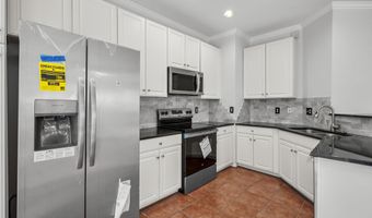 6631 THURLTON Dr, Alexandria, VA 22315