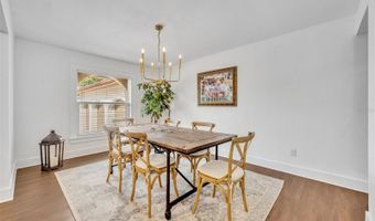 137 N SPRING LAKE Dr, Altamonte Springs, FL 32714