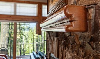 599 Pommel Dr, Bigfork, MT 59911