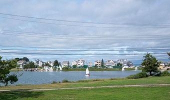 1 Pacific St, Groton, CT 06340
