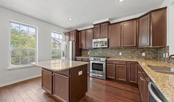 3931 Asbury Ln, Addison, TX 75001