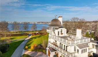 2 Harbor View Dr, Newport, RI 02840