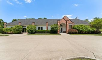 915 Cimarron Oval, Aurora, OH 44202