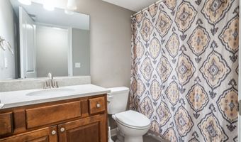 2801 SW Prairie Trail Pkwy, Ankeny, IA 50023