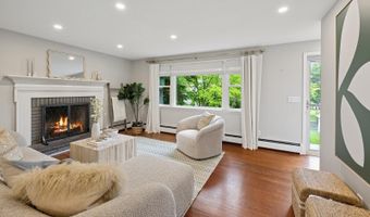 128 West Ave, Darien, CT 06820