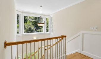 7800 RADNOR Rd, Bethesda, MD 20817