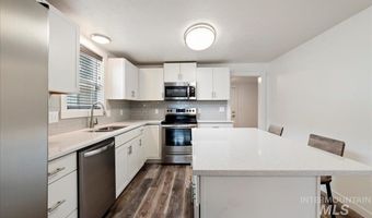 820 E Elgin St, Caldwell, ID 83605