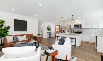 4865 Aberdeen St, San Diego, CA 92117