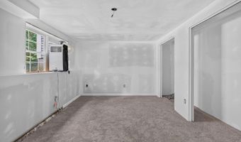 18 Ladd Rd, Brentwood, NH 03833