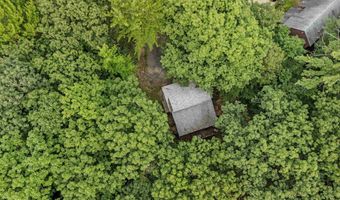 8 Panaway Dr, Campton, NH 03223