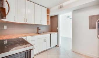 9500 W Bay Harbor Dr 7H, Bay Harbor Islands, FL 33154