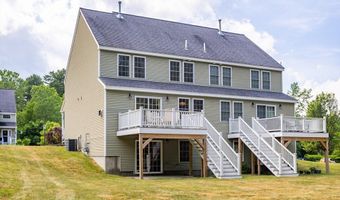 8 Alden Dr 8, Berlin, MA 01503