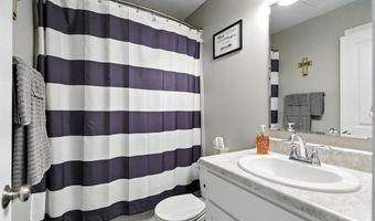687 Sully Ct, Angola, IN 46703