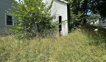 6 Henry St, Amsterdam, NY 12010