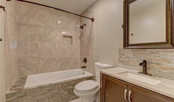 3896 Acapulco Ave, Las Vegas, NV 89121