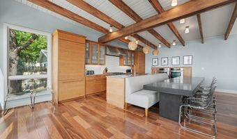 419 E Lake Front Dr, Beverly Shores, IN 46301