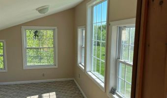 20 Monument Rd, Abbot, ME 04406