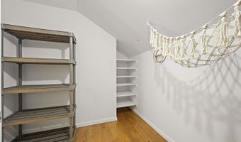 28 CLARK Rdg, Hockessin, DE 19707