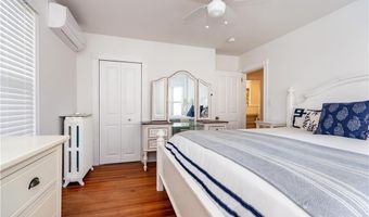 5 Gardiner St, Newport, RI 02840