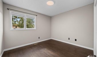 3236 Eastgate Pl #18, Anchorage, AK 99504