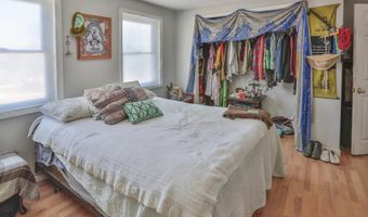 162 Waldo Ave, Belfast, ME 04915