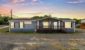 602 S 3rd St, Abbott, TX 76621