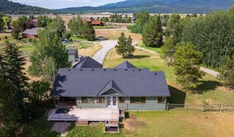 68 KELLY Ln, Alpine, WY 83128