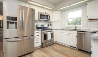 1921 Sherman Dr NW, Alexandria, MN 56308