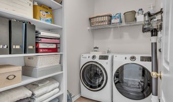 7216 SW MANOR Way F, Beaverton, OR 97078