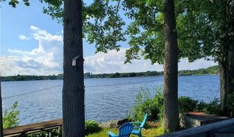 95 Mohawk St, Coventry, RI 02816