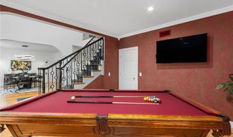 19 Cassandra Ln, North Kingstown, RI 02852