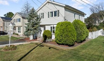 33 Coyne Ct, Bergenfield, NJ 07621
