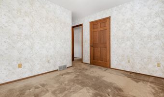 1402 N Arch St, Aberdeen, SD 57401