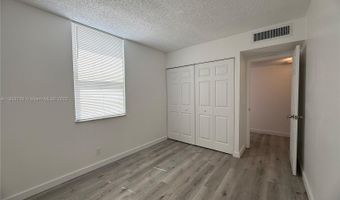 20200 W Country Club Dr PH14, Aventura, FL 33180