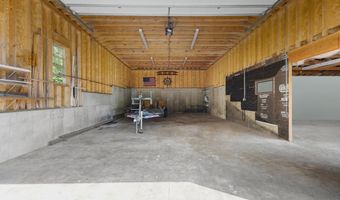 39081 N Sheridan Rd, Antioch, IL 60002