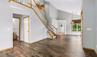 3849 Stonehaven Ct, Anoka, MN 55303