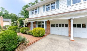 8202 EXCALIBUR Ct, Annandale, VA 22003