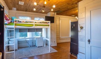 961 E Main St, Batesville, AR 72501
