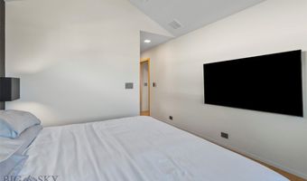 1952 Little Cottage Ln, Bozeman, MT 59715