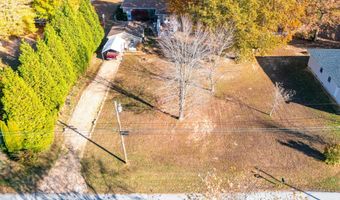2007 Oakridge Dr, Ava, MO 65608