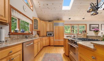 350 Austin Farm Rd, Exeter, RI 02822