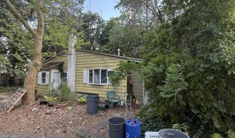 247 Tiller Ave, Beachwood, NJ 08722