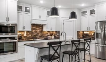 1200 Whistler St, Bentonville, AR 72713