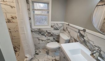 825 Scenic Hwy 4, Bourne, MA 02532