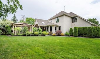 47 Nature Cove Ct, Amherst, NY 14221