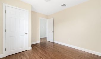 6 LARKSPUR Rd, Warwick, RI 02886
